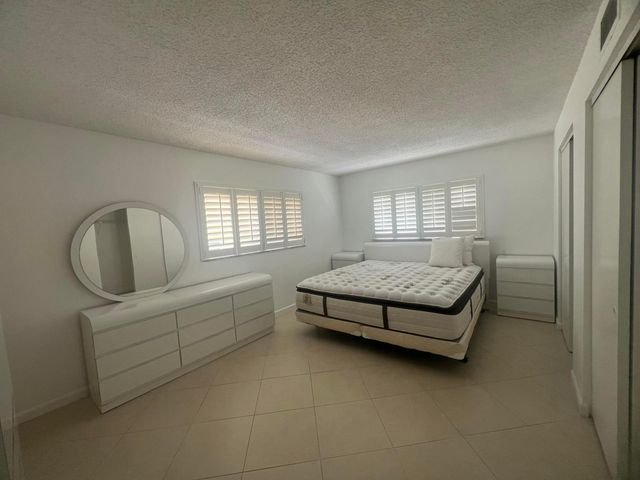 2615 NE 3rd Court 213, Boynton Beach, FL 33435