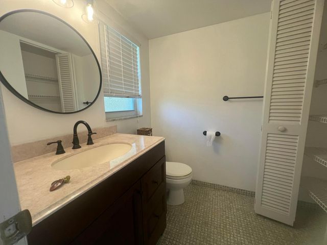 2615 NE 3rd Court 213, Boynton Beach, FL 33435