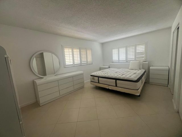 2615 NE 3rd Court 213, Boynton Beach, FL 33435