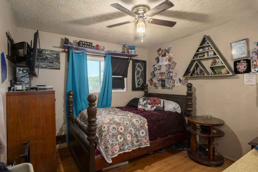 Image 6 of property listing at 10166 S Highland Avenue, Selma, CA 93662