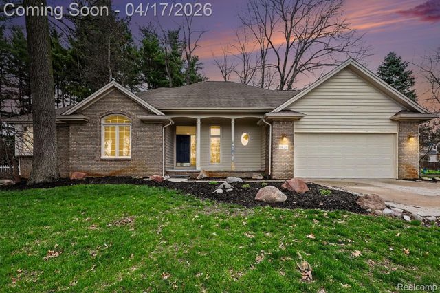 6620 Greene Haven Drive, Village Of Clarkston, MI 48348