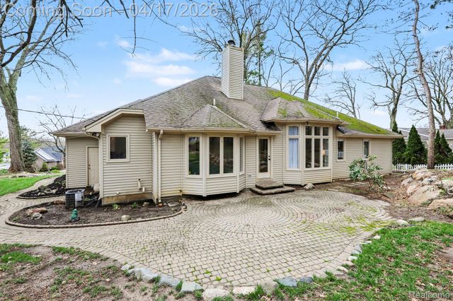 6620 Greene Haven Drive, Village Of Clarkston, MI 48348