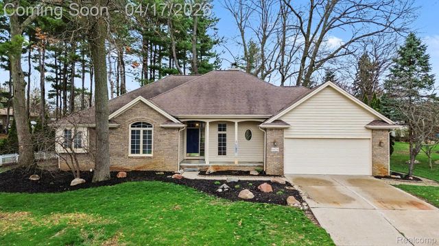 6620 Greene Haven Drive, Village Of Clarkston, MI 48348