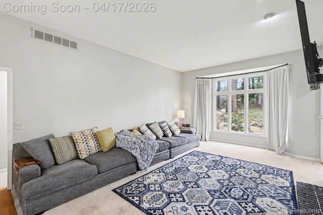 6620 Greene Haven Drive, Village Of Clarkston, MI 48348