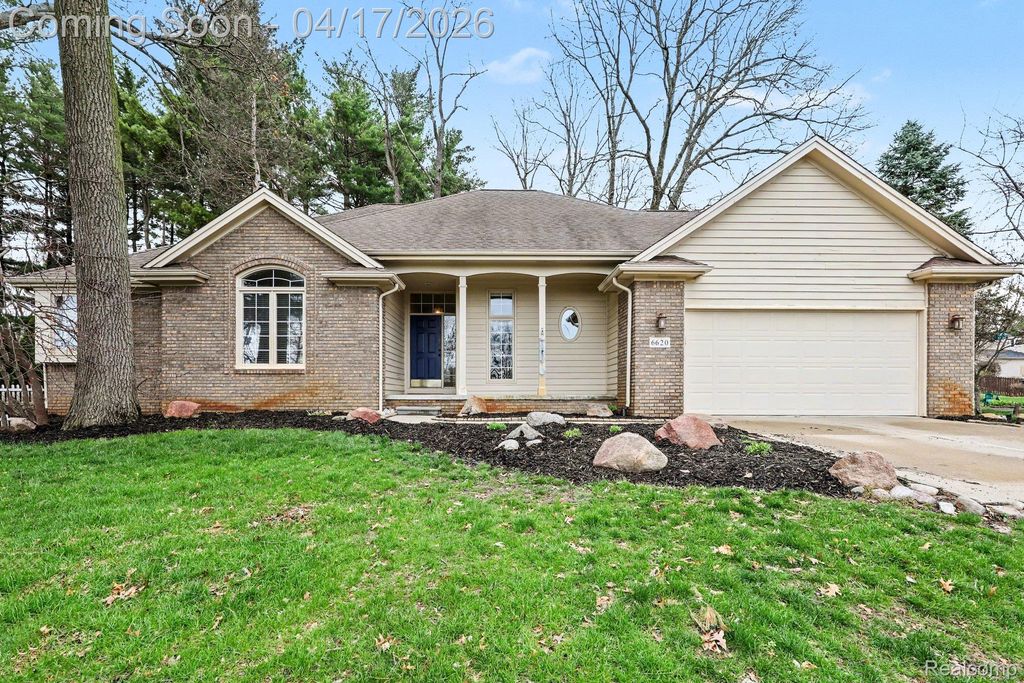 6620 Greene Haven Drive, Village Of Clarkston, MI 48348