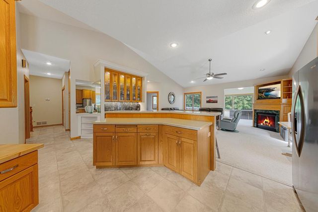 2065 Raspberry Ridge Place NE, Owatonna, MN 55060
