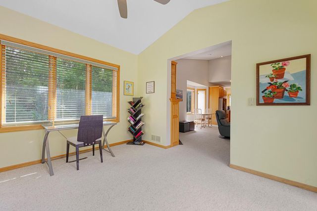 2065 Raspberry Ridge Place NE, Owatonna, MN 55060