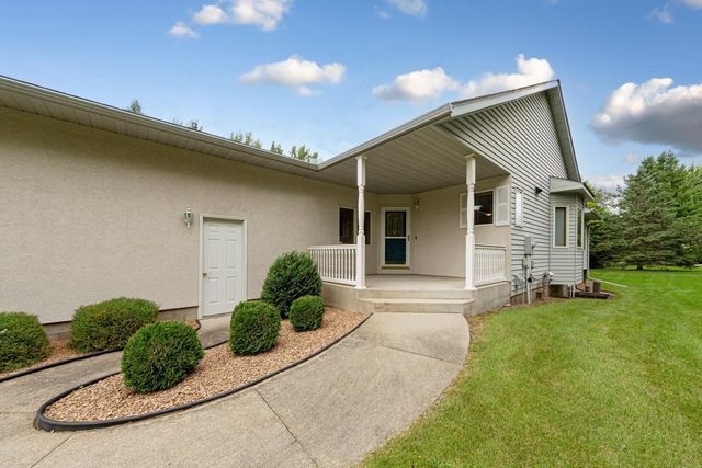 2065 Raspberry Ridge Place NE, Owatonna, MN 55060