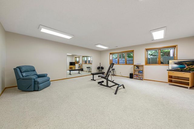2065 Raspberry Ridge Place NE, Owatonna, MN 55060