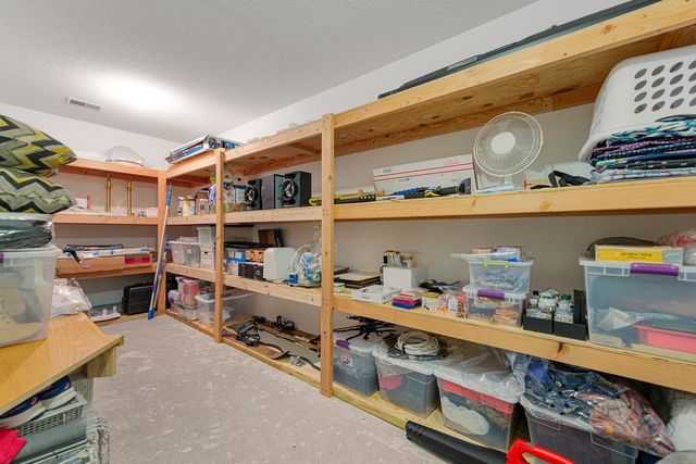 2065 Raspberry Ridge Place NE, Owatonna, MN 55060