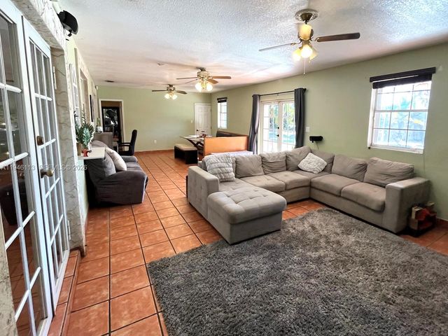 16200 SW 284th St, Homestead, FL 33033