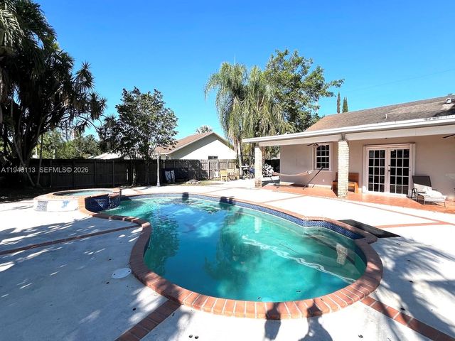 16200 SW 284th St, Homestead, FL 33033