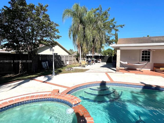 16200 SW 284th St, Homestead, FL 33033