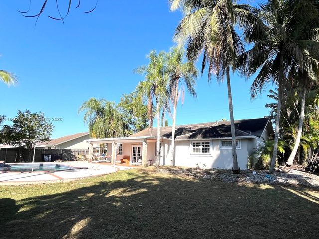 16200 SW 284th St, Homestead, FL 33033