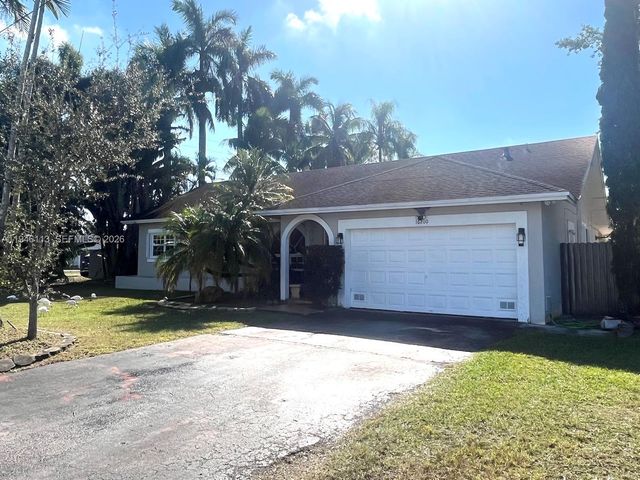 16200 SW 284th St, Homestead, FL 33033