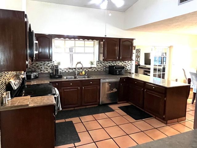 16200 SW 284th St, Homestead, FL 33033