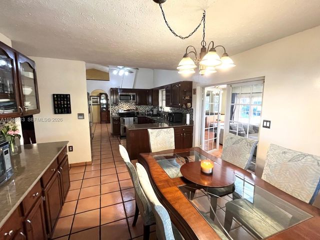 16200 SW 284th St, Homestead, FL 33033