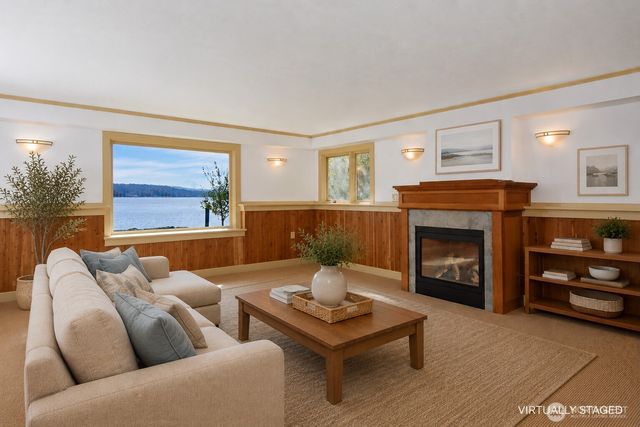 8319 NE Juanita Drive, Kirkland, WA 98034