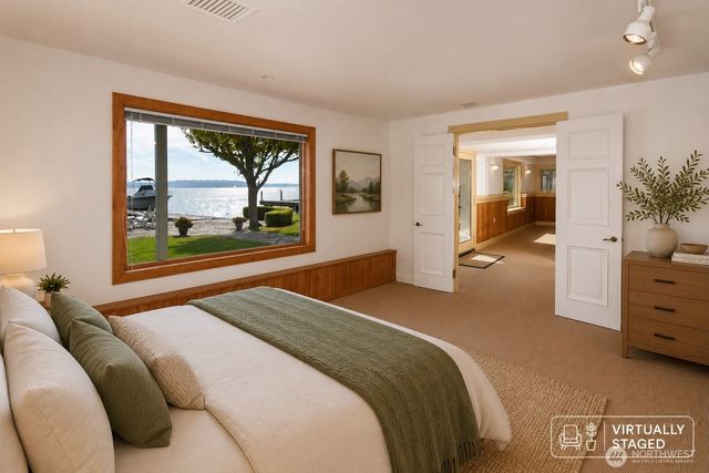 8319 NE Juanita Drive, Kirkland, WA 98034