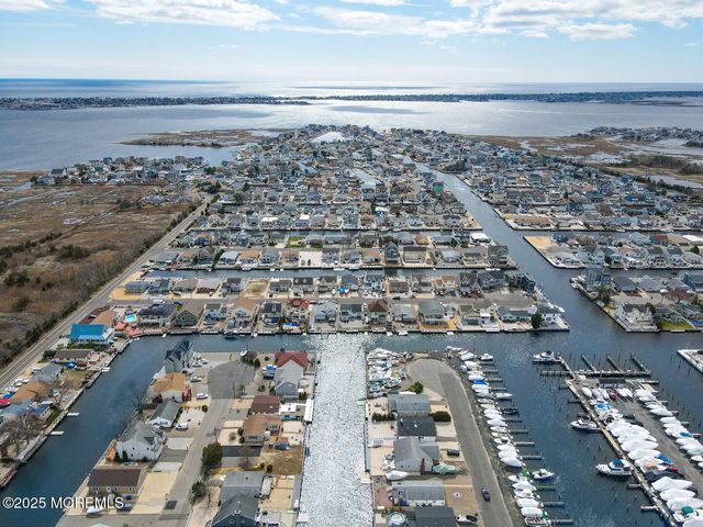 58 E Lagoona Drive, Brick, NJ 08723