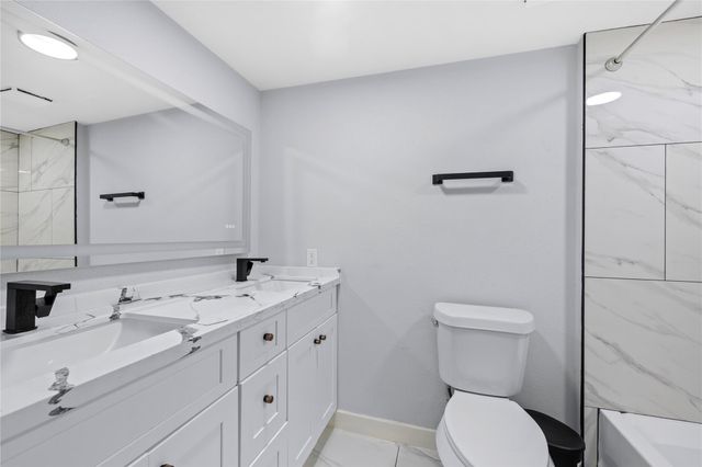 10415 Towne Oak Lane, Sugar Land, TX 77498