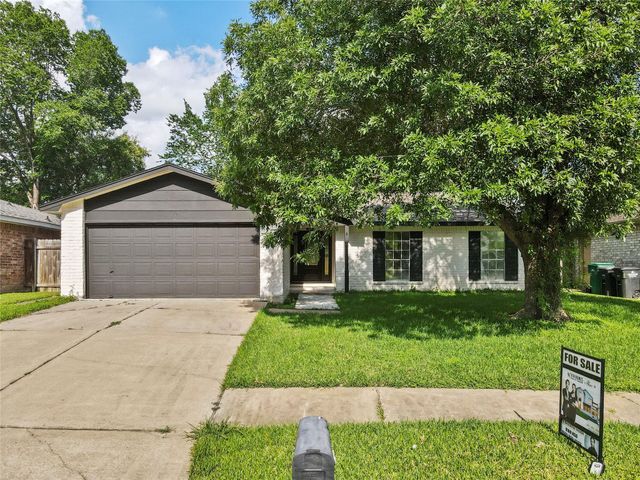 10415 Towne Oak Lane, Sugar Land, TX 77498
