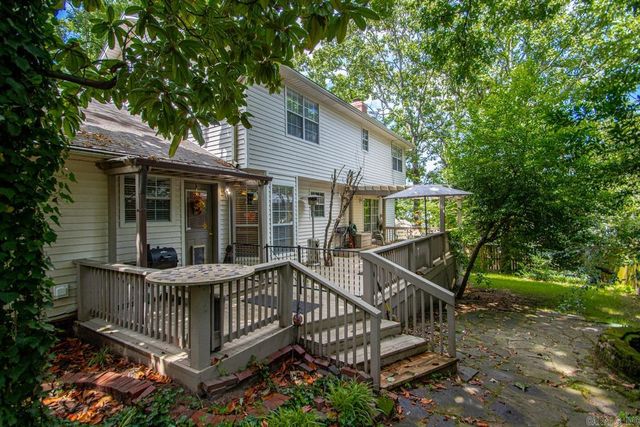 107 Little Creek Road, Sherwood, AR 72120