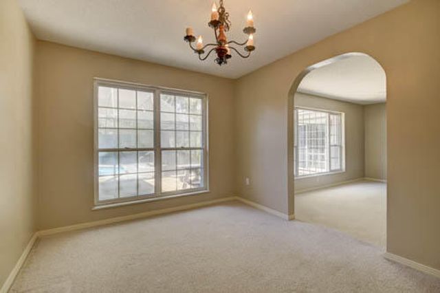 613 NE Cambridge Avenue, Fort Walton Beach, FL 32547