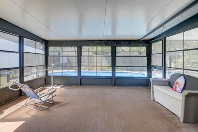 613 NE Cambridge Avenue, Fort Walton Beach, FL 32547