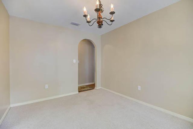 613 NE Cambridge Avenue, Fort Walton Beach, FL 32547