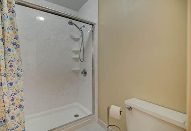 613 NE Cambridge Avenue, Fort Walton Beach, FL 32547