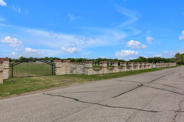 9500 Old Nacogdoches Trail, Forney, TX 75126