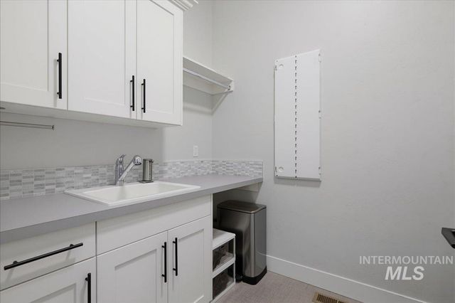 5824 S Astoria Avenue, Meridian, ID 83642