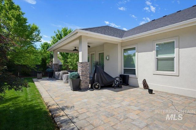 5824 S Astoria Avenue, Meridian, ID 83642