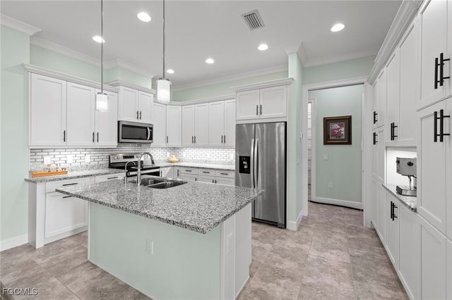 6933 Saona CT, Naples, FL 34113