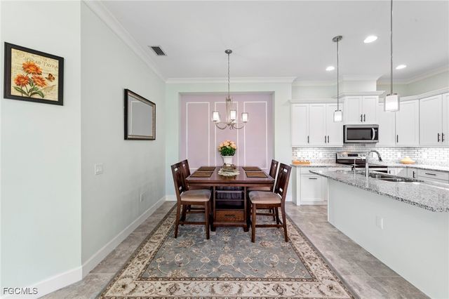 6933 Saona CT, Naples, FL 34113