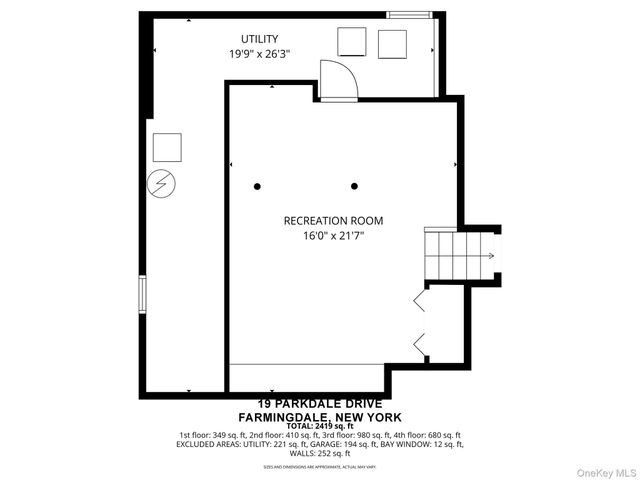 19 Parkdale Drive, Farmingdale, NY 11735