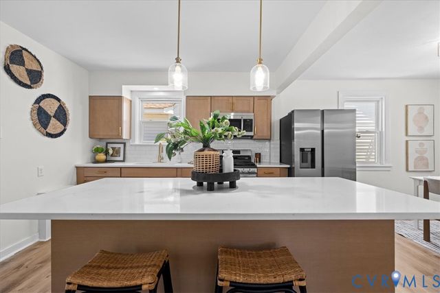 902 N 37th St, Richmond, VA 23223