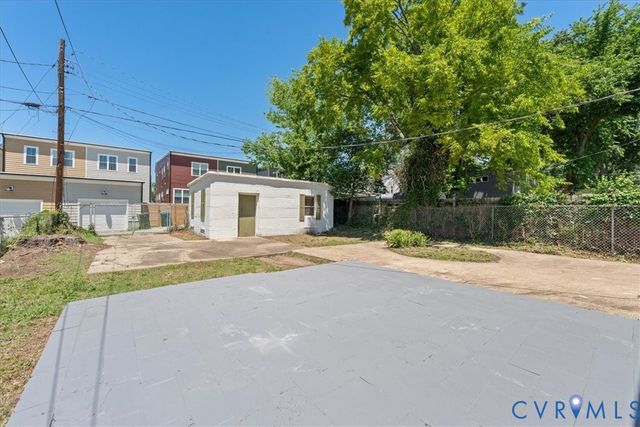 902 N 37th St, Richmond, VA 23223