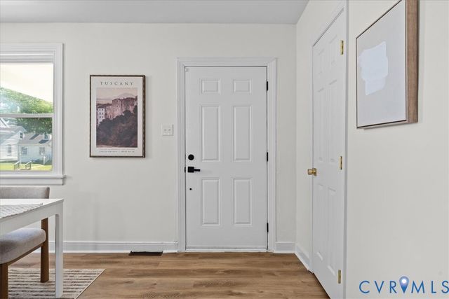 902 N 37th St, Richmond, VA 23223