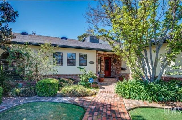 1222 9th Avenue, Delano, CA 93215