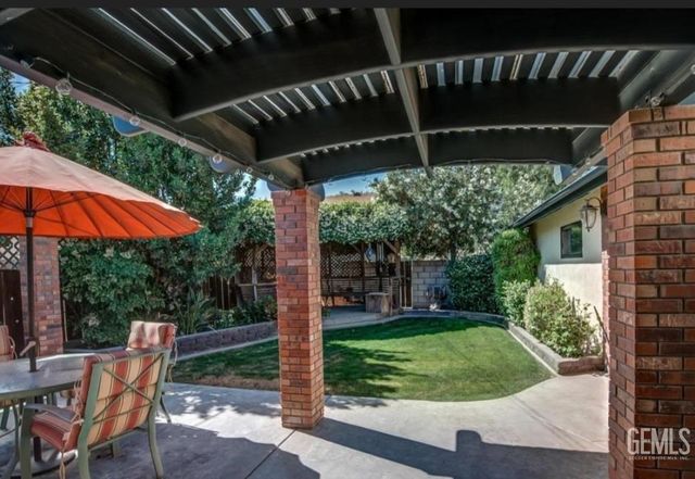 1222 9th Avenue, Delano, CA 93215