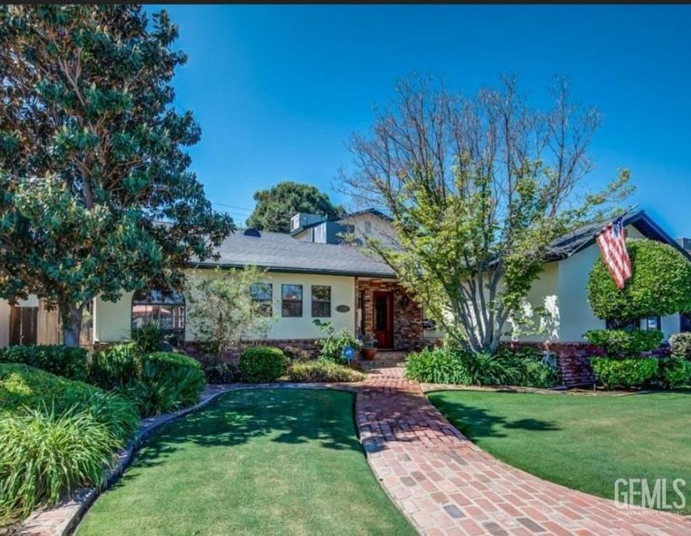 1222 9th Avenue, Delano, CA 93215