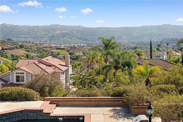 3285 Rim Rd, Yorba Linda, CA 92886