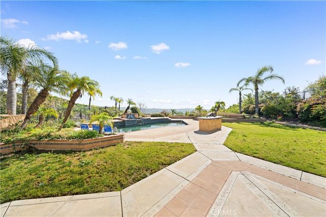 3285 Rim Rd, Yorba Linda, CA 92886