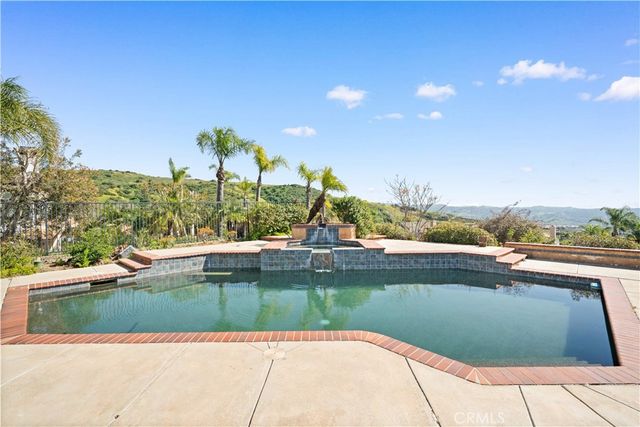 3285 Rim Rd, Yorba Linda, CA 92886