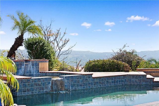 3285 Rim Rd, Yorba Linda, CA 92886