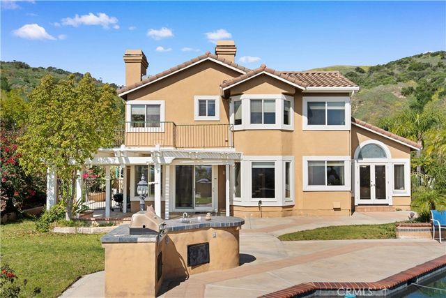 3285 Rim Rd, Yorba Linda, CA 92886