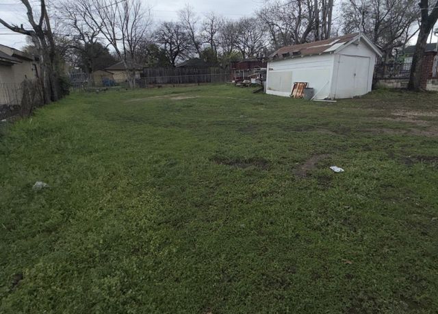 215 MISSOURI Avenue, Dallas, TX 75224