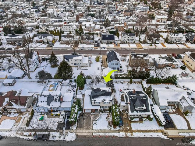 90 Pacific Street, Massapequa Park, NY 11762